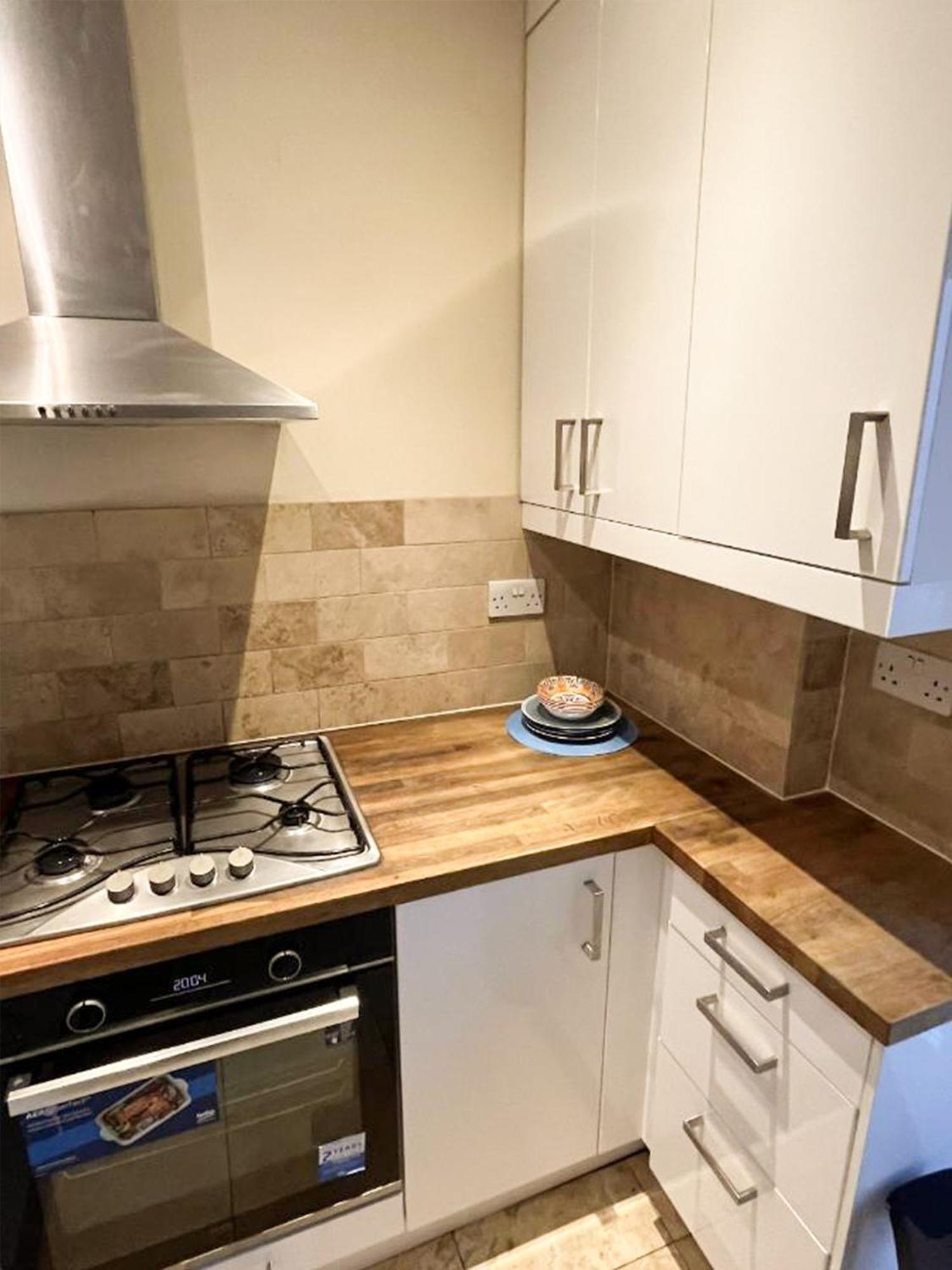 Apartment Moments From Hyde Park London Exterior photo